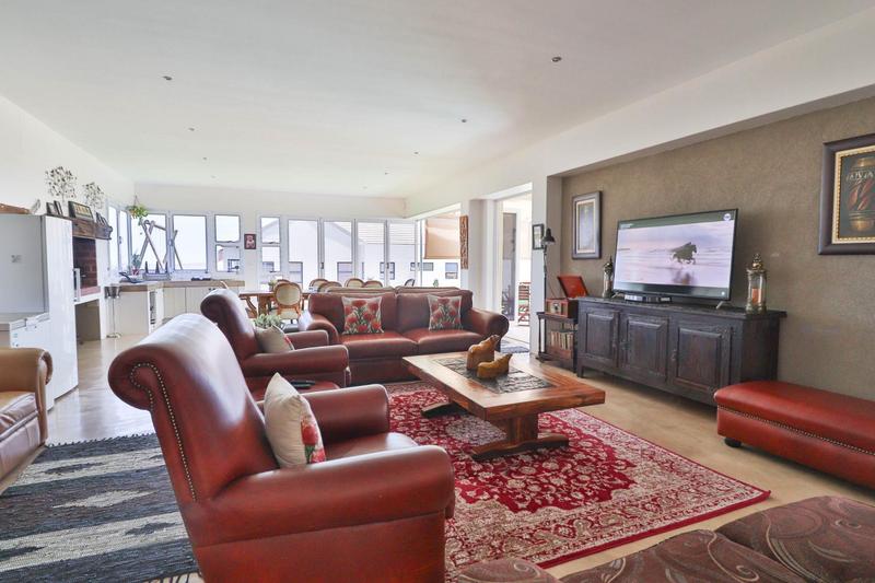 5 Bedroom Property for Sale in Country Club Western Cape